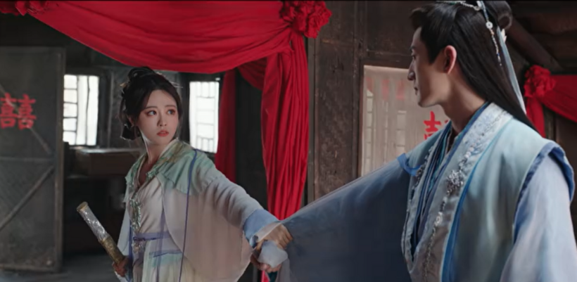 Mộ Dao vội vàng kéo Liễu Phất Y rời đi nhưng anh lại có biểu hiện rất lạ.
