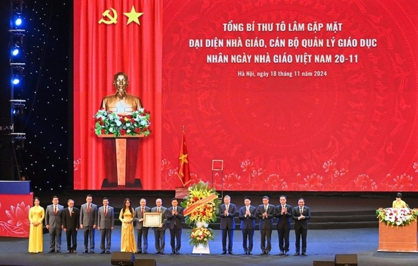 Tổng Bí thư Tô Lâm gặp mặt chúc mừng các nhà giáo.