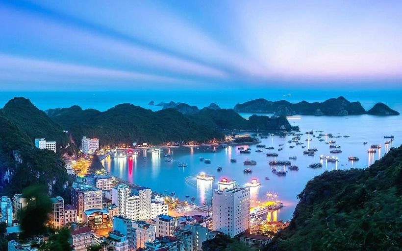 Hải Phòng nổi tiếng với vẻ đẹp năng động, hiện đại pha lẫn nét cổ kính, lãng mạn.