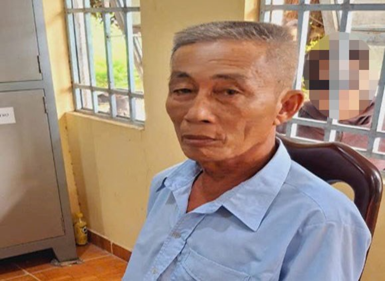 Đối tượng Lê Văn Thuận bị truy nã về tội Làm giả con dấu, tài liệu của cơ quan, tổ chức. Ảnh: Lao Động