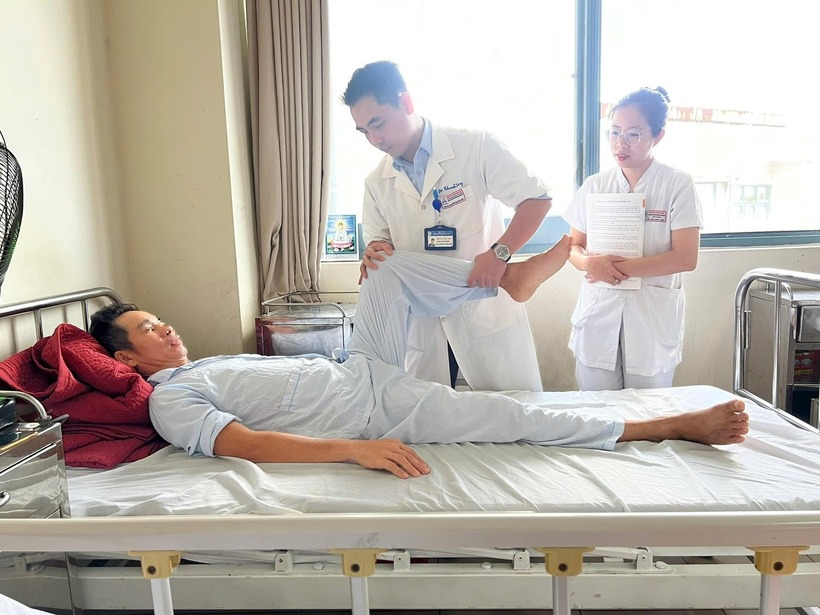 Sau thời gian điều trị, sức khỏe bệnh nhân ổn định, tiếp tục được theo dõi. Ảnh: Báo Công lý
