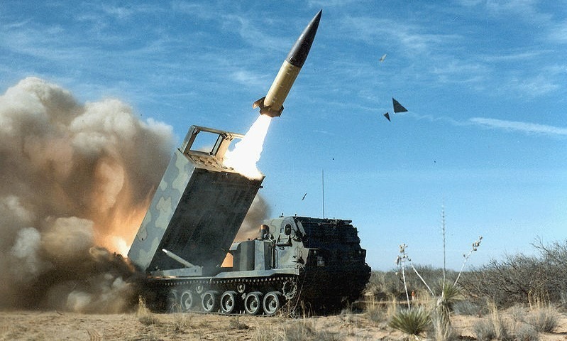 Một hệ thống tên lửa ATACMS do Mỹ sản xuất. Ảnh: The Defense Post