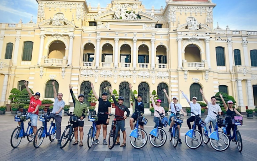 Nhiều công ty hào hứng tổ chức các hoạt động vui chơi, đạp xe, chạy bộ,… để kỷ niệm và tôn vinh nam giới