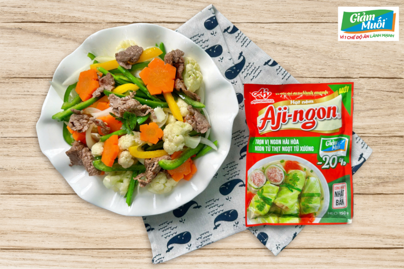 Món ăn giảm muối nhưng vẫn ngon miệng với Hạt nêm Aji-ngon® Heo Giảm Muối.