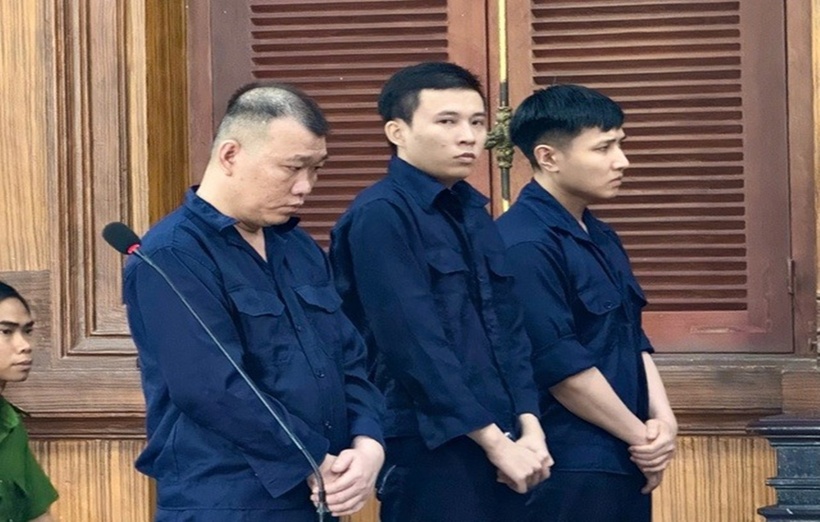 Ngoài bị truy tố về tội dùng nhục hình, bị cáo Đạt còn bị truy tố về tội thiếu trách nhiệm để người bị tạm giam trốn. (Ảnh: Thanh niên)