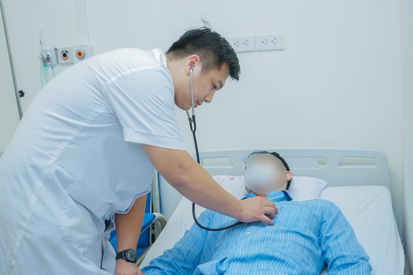Nam bệnh nhân mắc đột quỵ khi tập thể hình