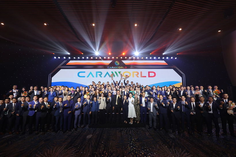 Đại diện chủ đầu tư, đơn vị tư vấn chiến lược Big Four cùng hơn 80 đại lý chung sức đưa CaraWorld bức tốc
