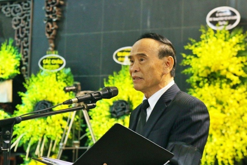 TS.Nguyễn Văn Quyền - Bí thư Đảng đoàn, Chủ tịch Hội Luật gia Việt Nam (Trưởng Ban tổ chức lễ tang) xúc động đọc điếu văn truy điệu đồng chí Phạm Quốc Anh.