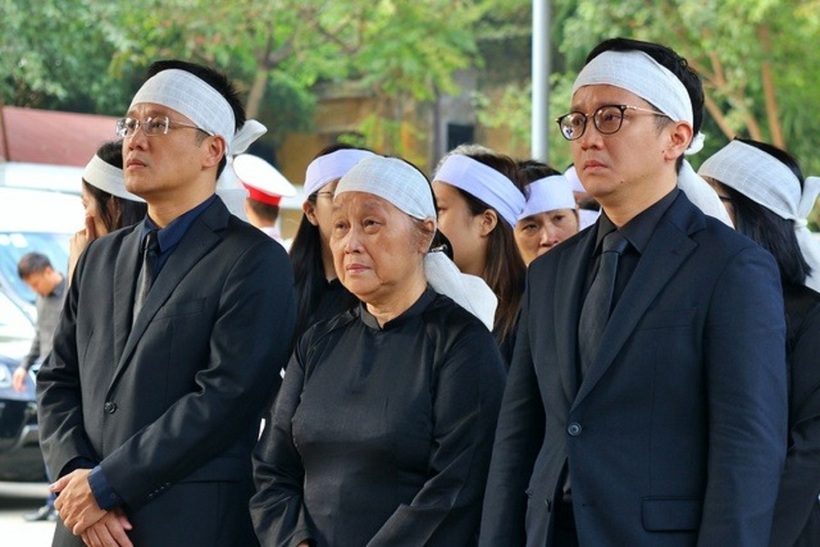 "Đồng chí Phạm Quốc Anh không còn nữa, nhưng hình ảnh và tấm gương của đồng chí mãi mãi in đậm trong tâm trí mỗi chúng ta", TS.Nguyễn Văn Quyền - Chủ tịch Hội Luật gia Việt Nam xúc động chia sẻ.