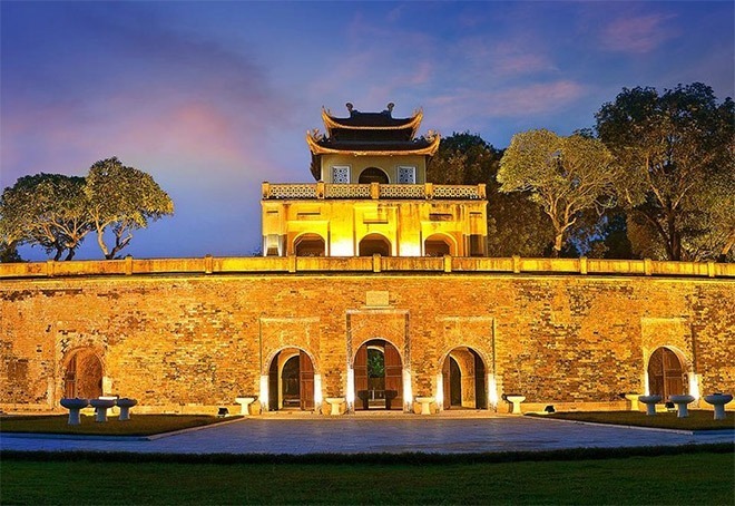 Hoàng thành Thăng Long là một quần thể di tích lịch sử vô cùng quan trọng, từng là trung tâm chính trị của Việt Nam trong suốt 13 thế kỷ, từ thế kỷ 7 đến thế kỷ 20. Ảnh minh họa
