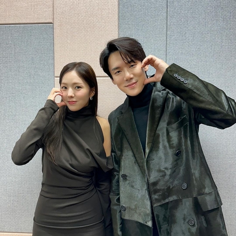 Yoo Yeon Seok và Chae Soo Bin đóng vai chính trong phim When The Phone Rings (tựa Việt: Khi Điện Thoại Đổ Chuông). Ảnh: Instagram NV