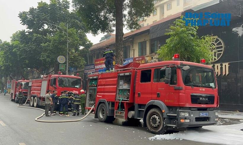 Đến 11h hôm nay, đám cháy đã được lực lượng chức năng khống chế.