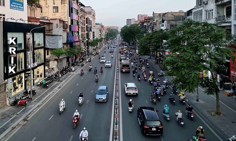 Theo quy định mới được ban hành, tốc độ tối đa của phương tiện lưu thông trong khu vực đông dân cư cao nhất là 60 km/h, thấp nhất 50 km/h.