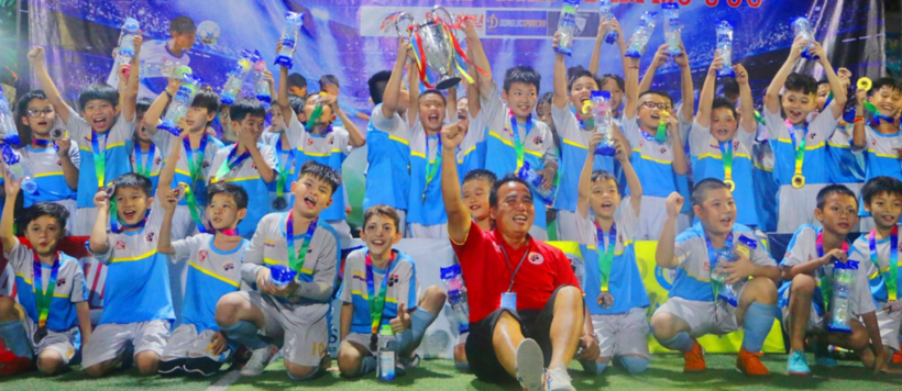 Hợp tác giữa VJSS và VfL Bochum - Chắp cánh ước mơ bóng đá cho trẻ em Việt Nam - 1