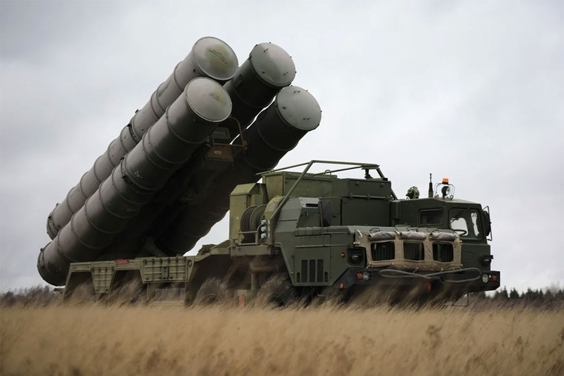 Hệ thống tên lửa phòng không S-400. Ảnh minh họa