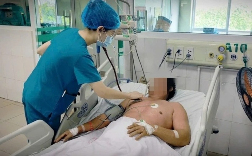 Bệnh nhân mắc sởi nặng. Ảnh: Công An Nhân Dân
