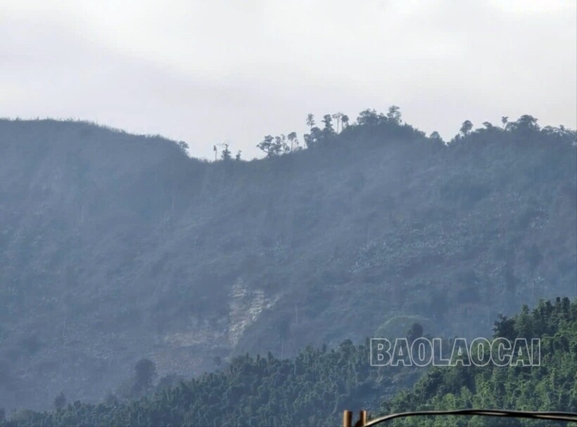 Hiện trường vụ nổ sáng 29/11 tại Làng Nủ. Ảnh: Báo Lào Cai