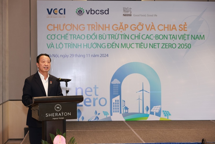 Ông Nguyễn Quang Vinh, Phó Chủ tịch VCCI, Chủ tịch VBCSD chia sẻ thông tin cập nhật từ Hội nghị thượng đỉnh APEC 2024