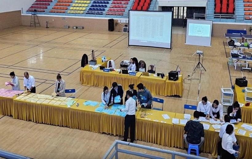 Toàn cảnh phiên đấu giá. (Ảnh: UBND huyện Sóc Sơn)