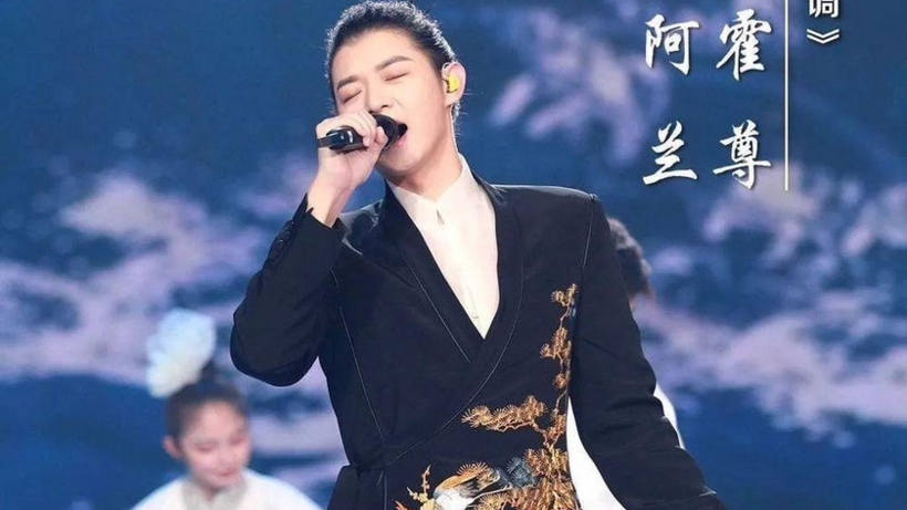 Hoắc Tôn sở hữu chất giọng đặc biệt.