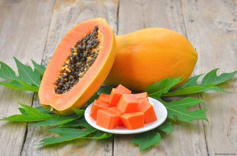 Khi chín, quả đu đủ có chứa 90% nước, 13% đường, không có tinh bột, nhiều caretenoid acid hữu cơ và các chất đạm chống ôxy hóa nên có tác dụng tốt cho hệ thống tim mạch, có thể ngăn ngừa bệnh ung thư kết tràng. Ảnh minh họa