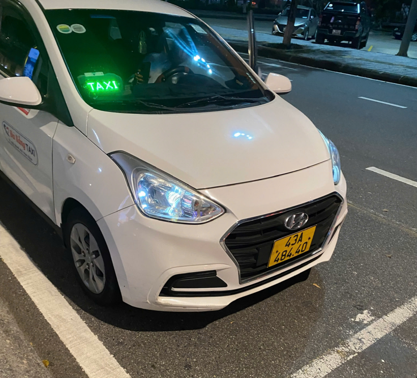 Taxi do tài xế Đ.Đ.C điều khiển. Ảnh: Thanh Niên