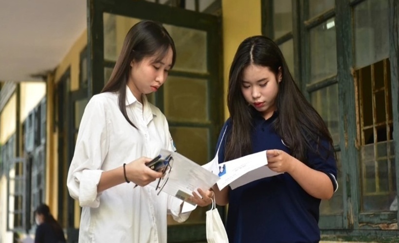 Đến nay Bộ GD&ĐT vẫn chưa "chốt” phương án thi khiến cả giáo viên, phụ huynh và học sinh đều mong ngóng, căng thẳng. (Ảnh minh họa: VOV)