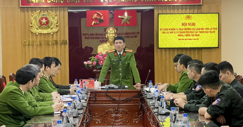 Đại tá Dương Văn Tiến, Phó Giám đốc Công an tỉnh Thanh Hóa phát biểu chỉ đạo tại Hội nghị.