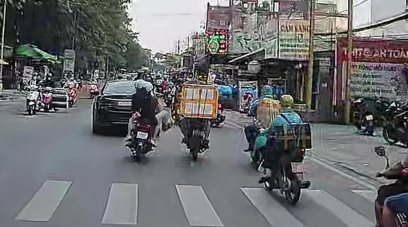 Hình ảnh ghi lại sự việc. Ảnh: Tuổi Trẻ