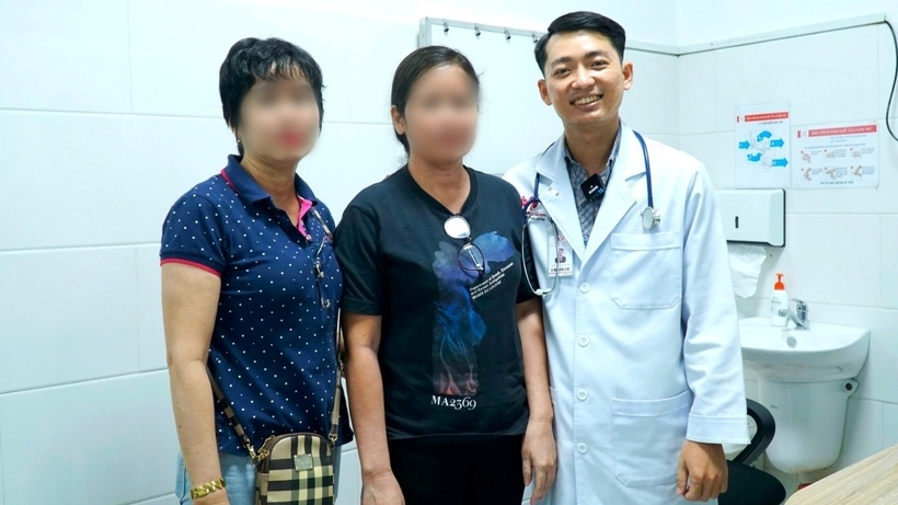 Trường hợp của bà N.T.T.T (đứng giữa) có thể nói là một kỳ tích. Ảnh: VOV