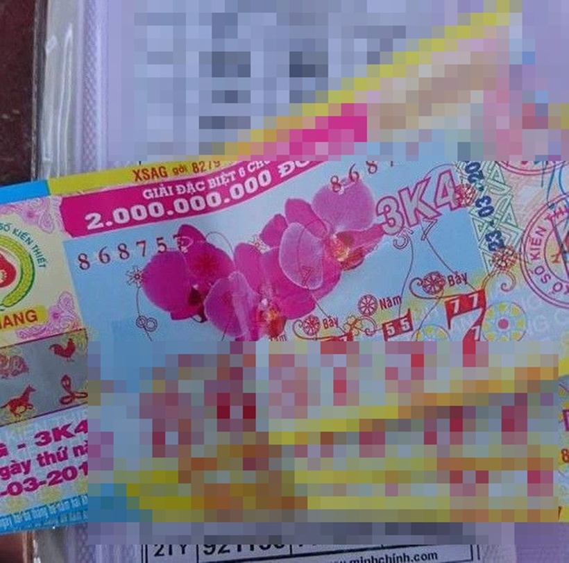 Xây nhà xong, ông V. bắt đầu lao vào hưởng thụ, tiền bạc cứ thế chảy ra như nước. Ảnh minh họa