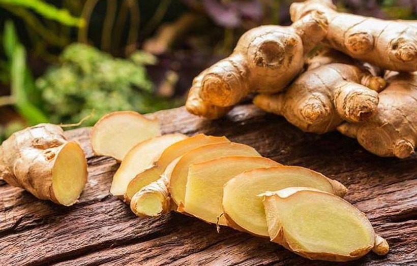Gừng có tính ấm, là thực phẩm tốt cho phụ nữ bị lạnh cơ thể và bụng dưới.