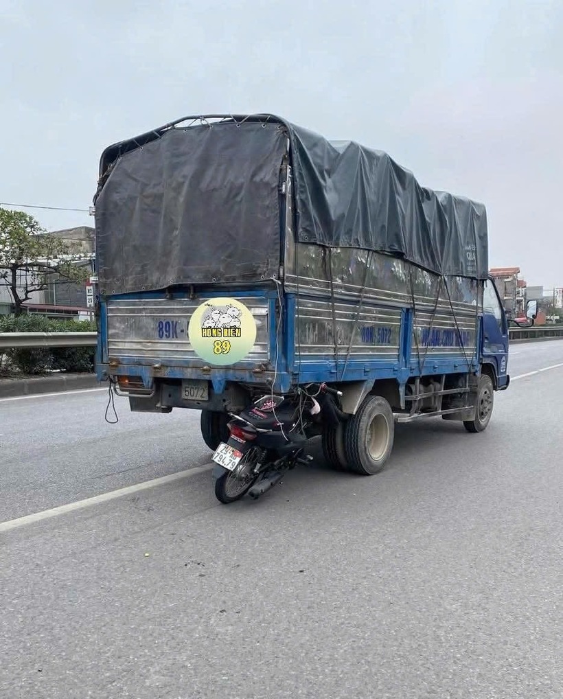 Hiện trường xảy ra vụ tai nạn. Ảnh: Báo Giao thông.