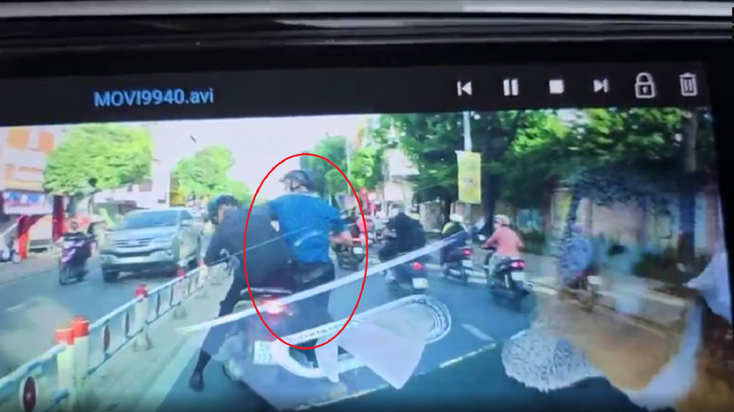 Ảnh được trích xuất từ camera hành trình của người dân đi đường. - Video: Người Lao Động.