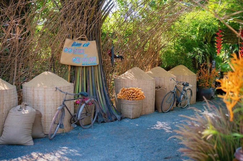 Vì là ý tưởng của mình nên để cho ra tác phẩm chỉn chu nhất, anh Lý muốn tự tay chuẩn bị và làm mọi công đoạn. Ảnh: VnExpress.