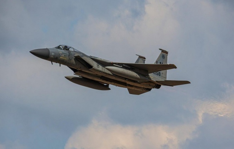Các cuộc không kích với sự tham gia của dàn máy bay ném bom B-52, chiến đấu cơ F-15, và máy bay tấn công A-10 của Không quân Mỹ để tấn công hơn 75 mục tiêu của IS. Ảnh minh họa: Business Insider