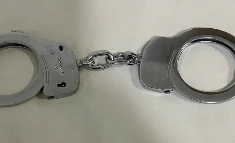 Còng số tám các đối tượng mua để phục vụ việc gây án. (Ảnh: Công an Đà Nẵng)