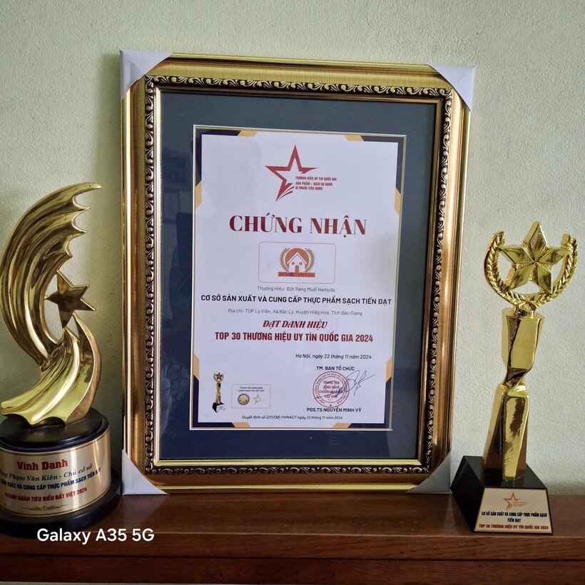 Bột rang muối Hamyda vinh dự được vinh danh trong Top 30 Thương hiệu Uy tín Quốc gia 2024 - 4