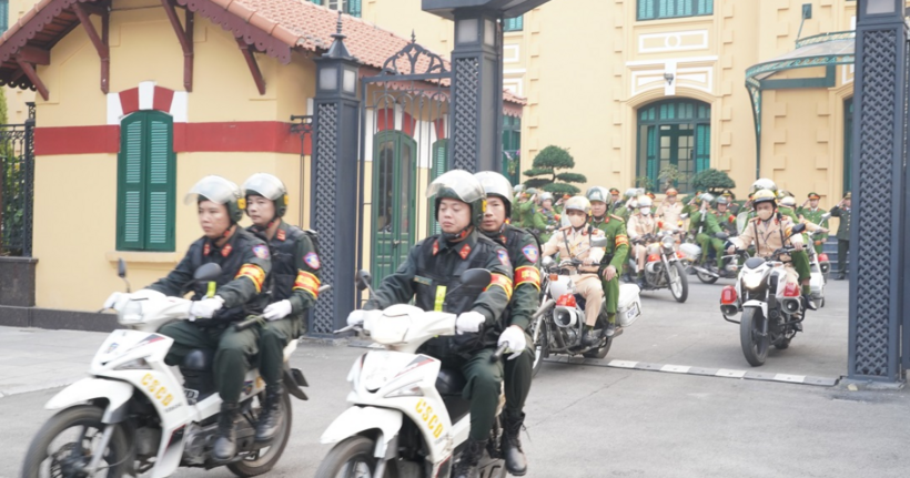 Các lực lượng tham gia diễu hành tại Lễ ra quân.