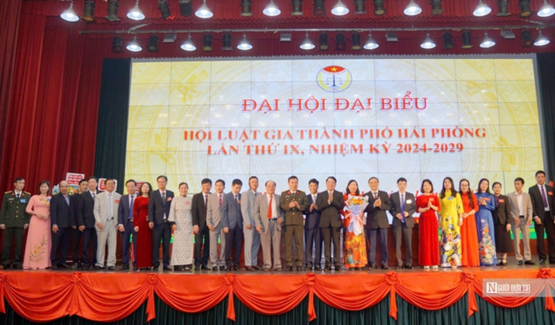 Ban Chấp hành Hội Luật gia TP.Hải Phòng khóa IX, nhiệm kỳ 2024 - 2029, ra mắt (Ảnh: Thái Phan).