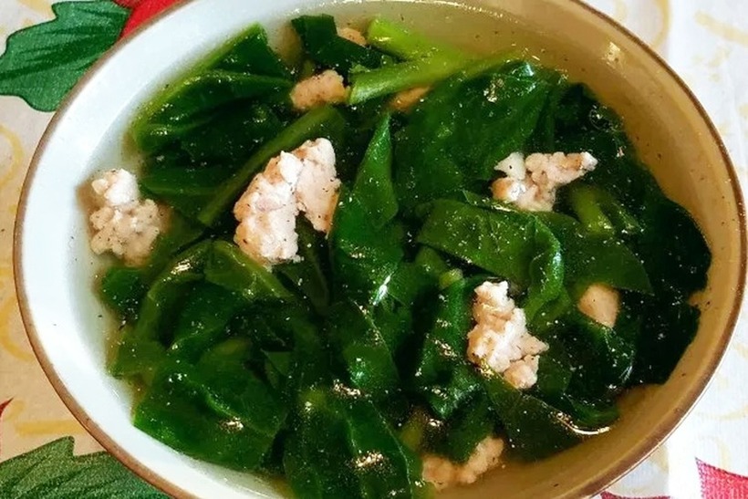 Mồng tơi không có tác dụng cải thiện sinh lý nam, thậm chí còn có thể gây suy giảm sinh lý nếu lạm dụng. Ảnh minh họa