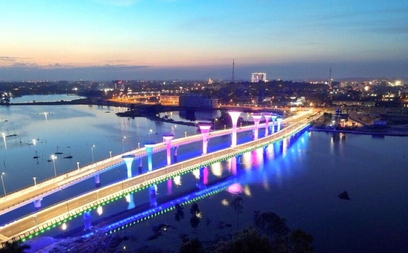 Cầu Đầm Vạc - công trình trọng điểm tạo liên kết vùng trên địa bàn tỉnh