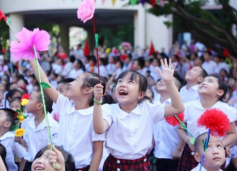 Năm học 2024 - 2025, mỗi học sinh THCS tại TP.HCM sẽ được hỗ trợ 30.000-60.000 đồng/tháng tùy địa bàn, tương đương 100% học phí công lập. Ảnh minh họa
