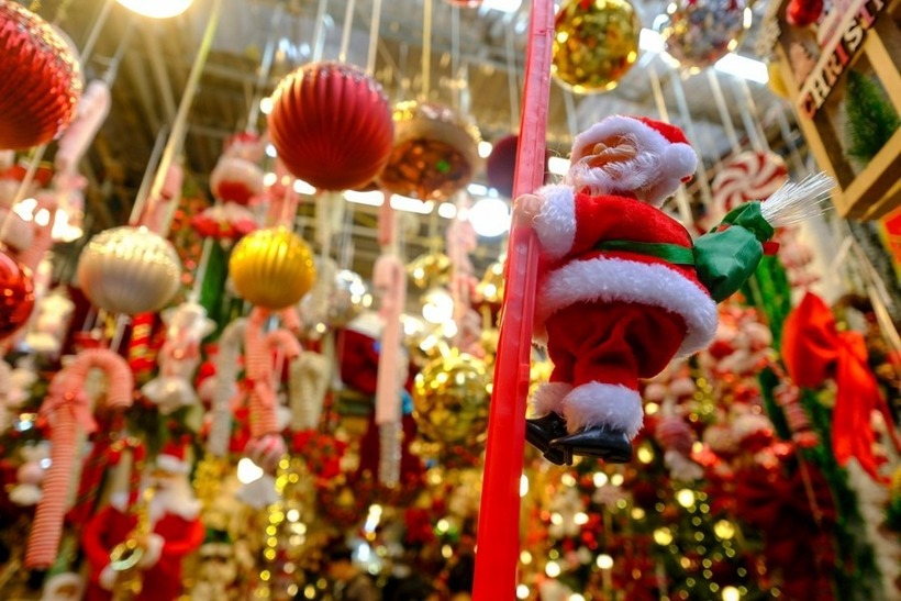 Lễ Giáng Sinh được cử hành chính thức vào ngày 25/12 hàng năm. Đây không chỉ là ngày lễ quan trọng của đồng bào Công giáo nói chung mà còn là thời điểm để mọi người tụ họp, quây quần, trao nhau những món quà ý nghĩa.