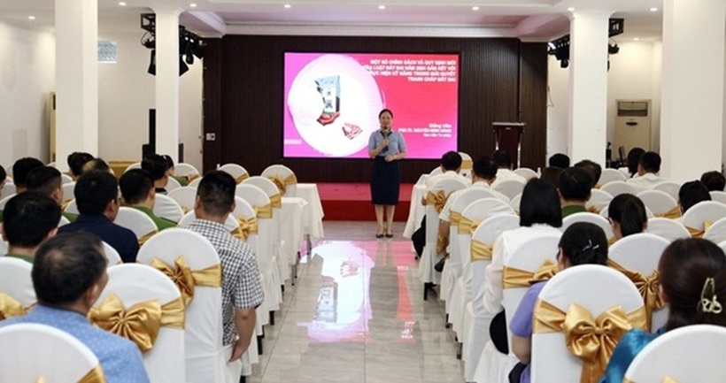 Hội nghị tập huấn nghiệp vụ cho Hội viên Hội Luật gia tỉnh Vĩnh Phúc ngày 27/5/2024 với chủ đề: "Các kỹ năng trong giải quyết tranh chấp đất đai".