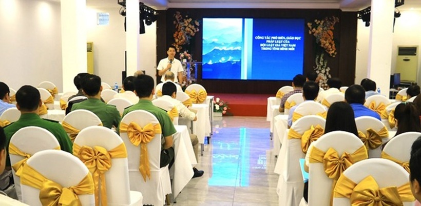 Hội nghị tập huấn nghiệp vụ cho Hội viên Hội Luật gia tỉnh Vĩnh Phúc ngày 8/11/2024, với chuyên đề “Kỹ năng tuyên truyền, phổ biến, giáo dục pháp luật cho Hội viên Hội Luật gia Việt Nam”.