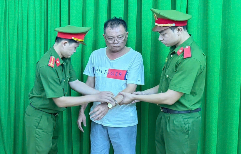 Võ Thanh Bằng tại cơ quan điều tra. Ảnh: Tuổi Trẻ