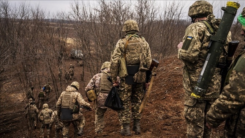Ukraine buộc phải rút lui khỏi một số vị trí ở Donetsk trước đà tấn công của Nga. Ảnh: Anadolu