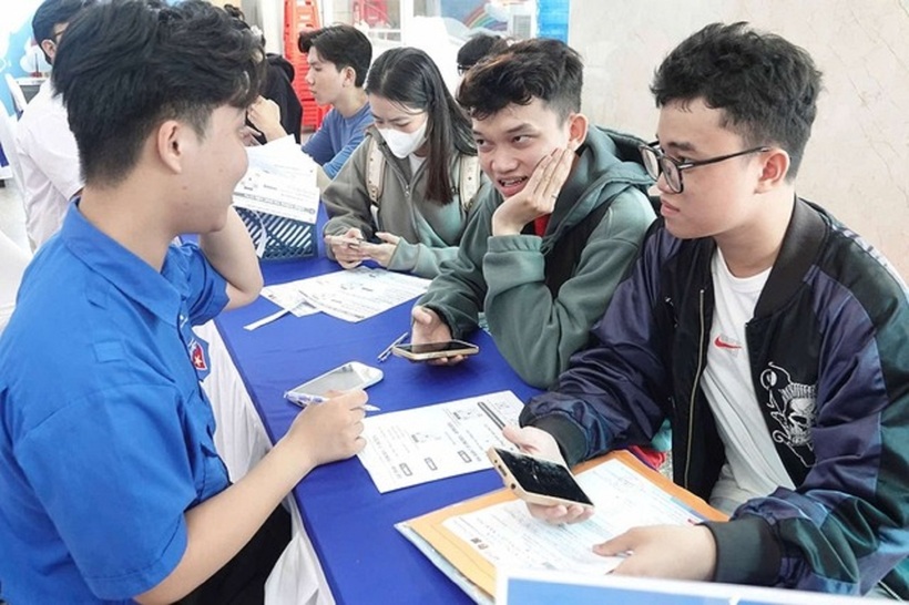 Từ năm 2025, nhiều trường đại học bỏ xét tuyển học bạ từ năm 2025. Ảnh minh họa