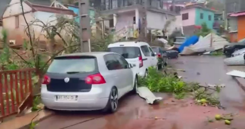 Ước tính ban đầu cho thấy hàng trăm người có thể đã thiệt mạng. Tuy nhiên, ngày 15/12, tờ Le Monde dẫn lời giới chức địa phương bày tỏ lo ngại “hàng nghìn người” có thể đã thiệt mạng sau khi bão Chido càn quét qua quần đảo Mayotte.